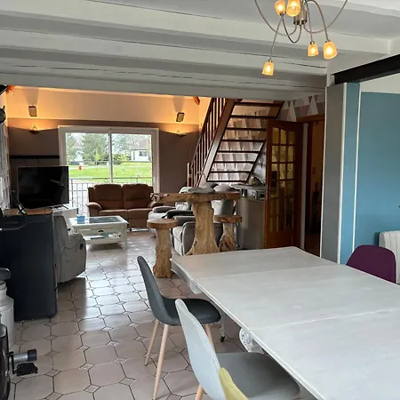 Vakantiehuis A L'oree Du Bois *